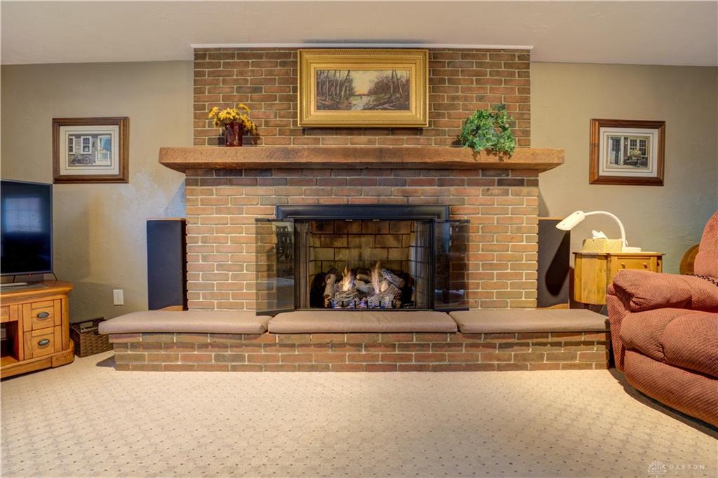 327 S Chippewa Property Photo 33