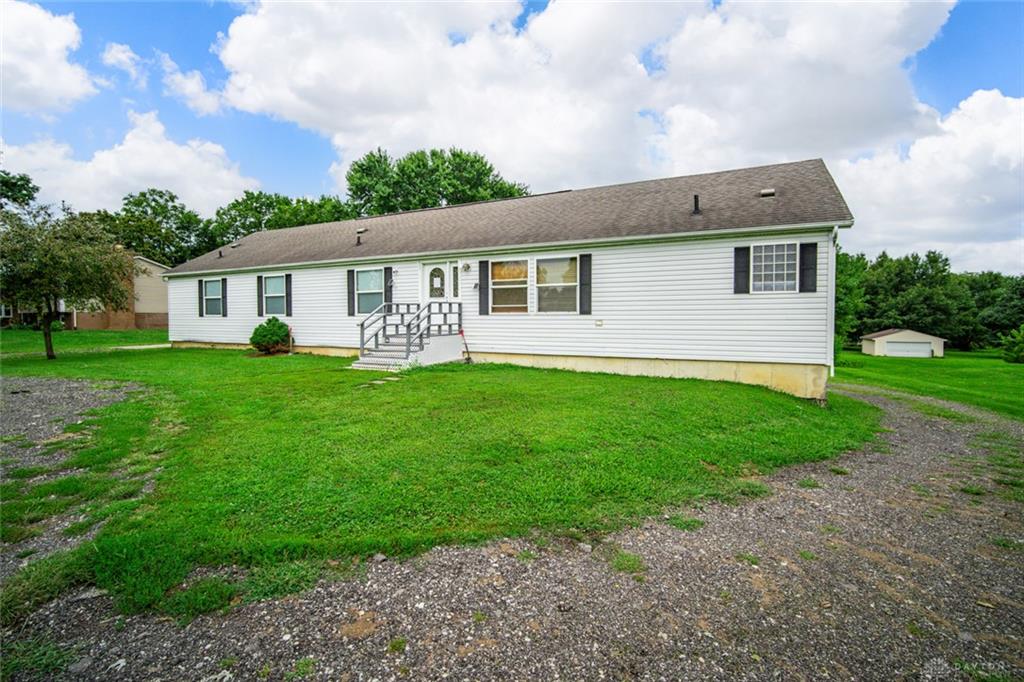 5280 Alert New London Property Photo 4
