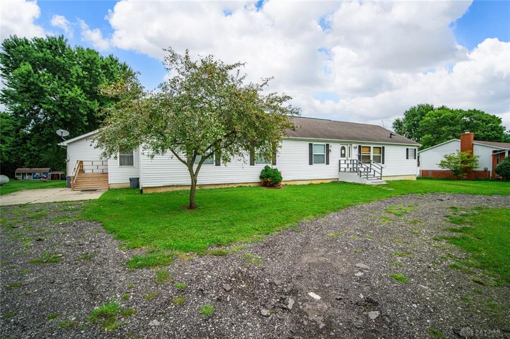 5280 Alert New London Property Photo 5