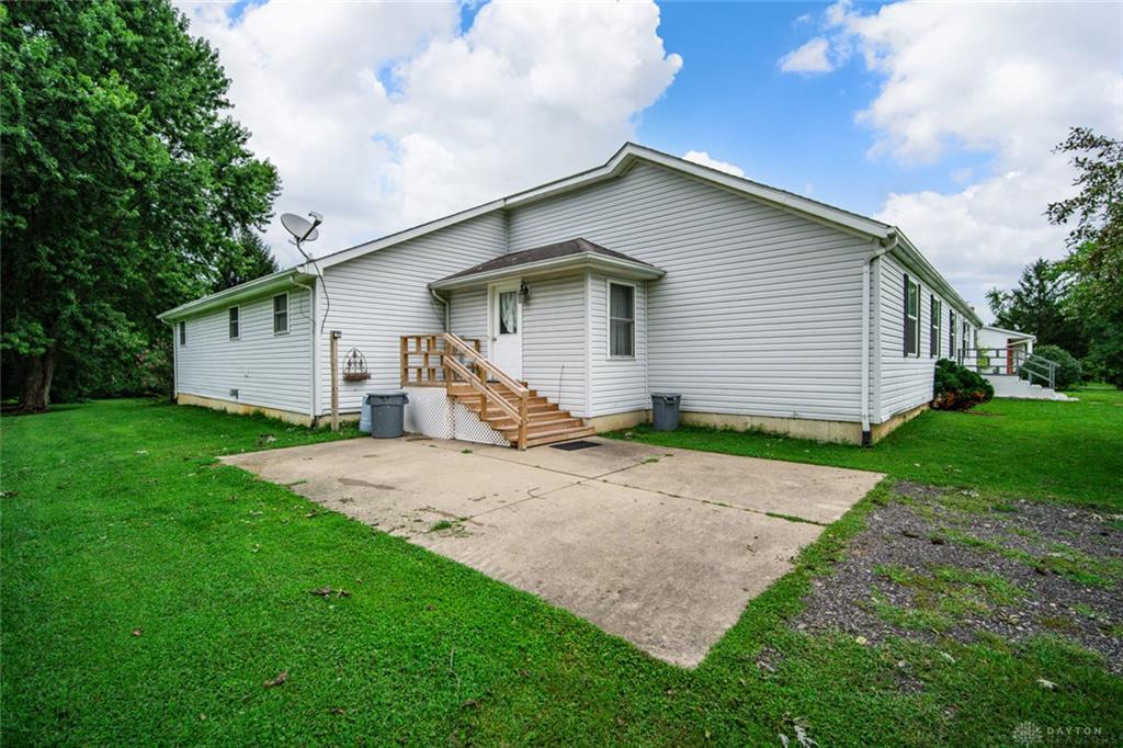 5280 Alert New London Property Photo 6