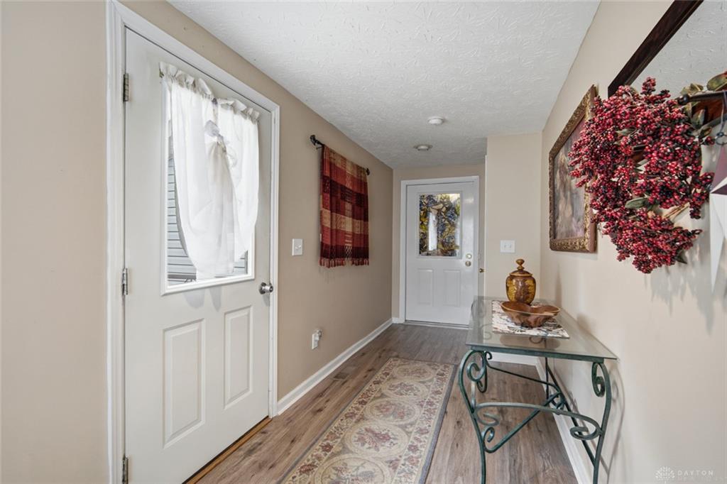 5280 Alert New London Property Photo 7