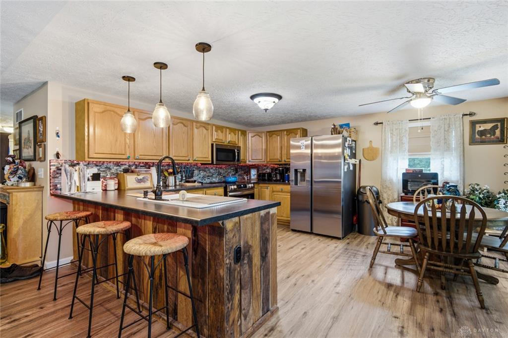 5280 Alert New London Property Photo 13