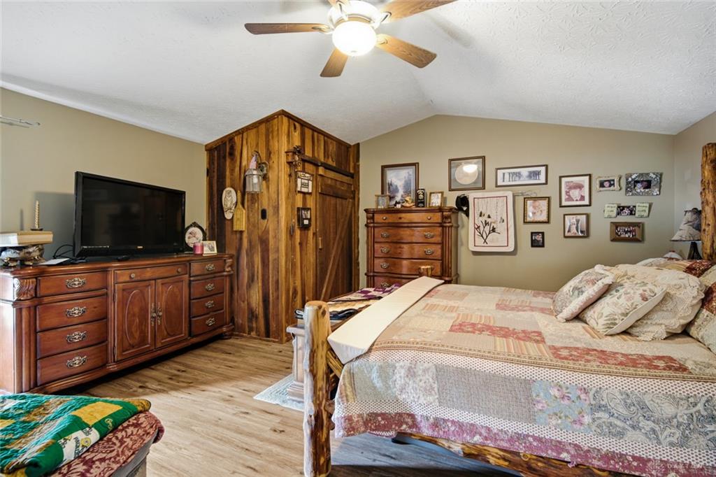 5280 Alert New London Property Photo 17