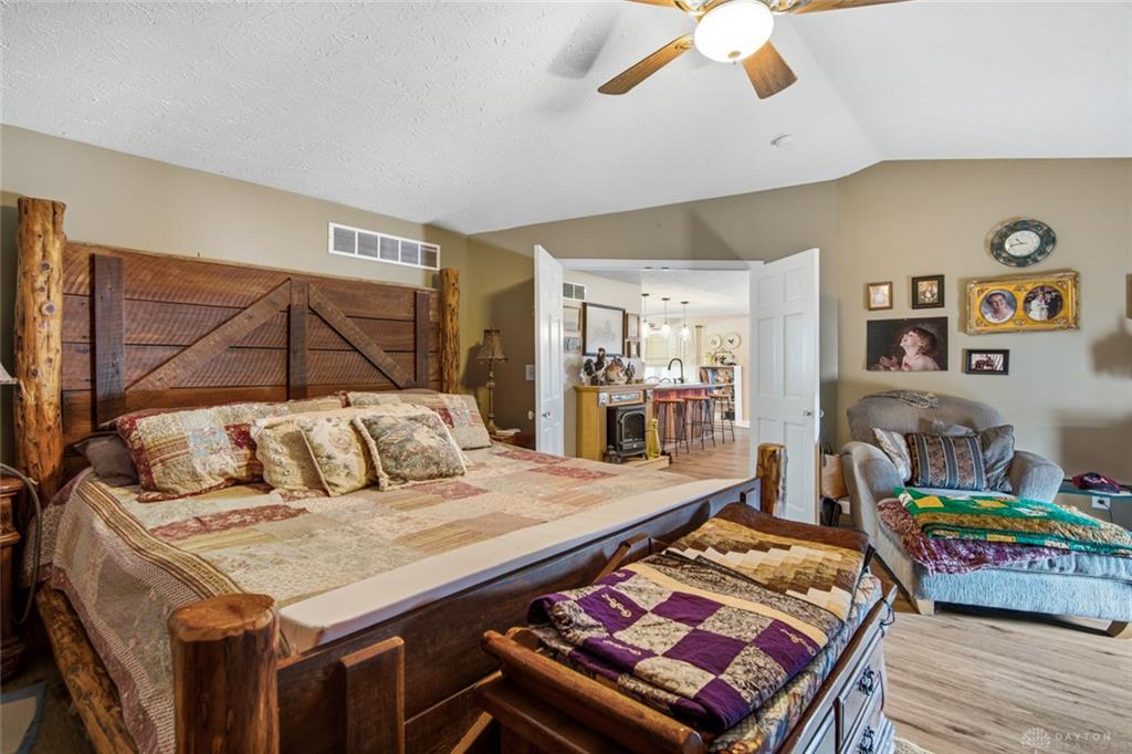 5280 Alert New London Property Photo 18
