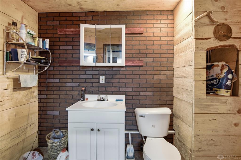 5280 Alert New London Property Photo 27