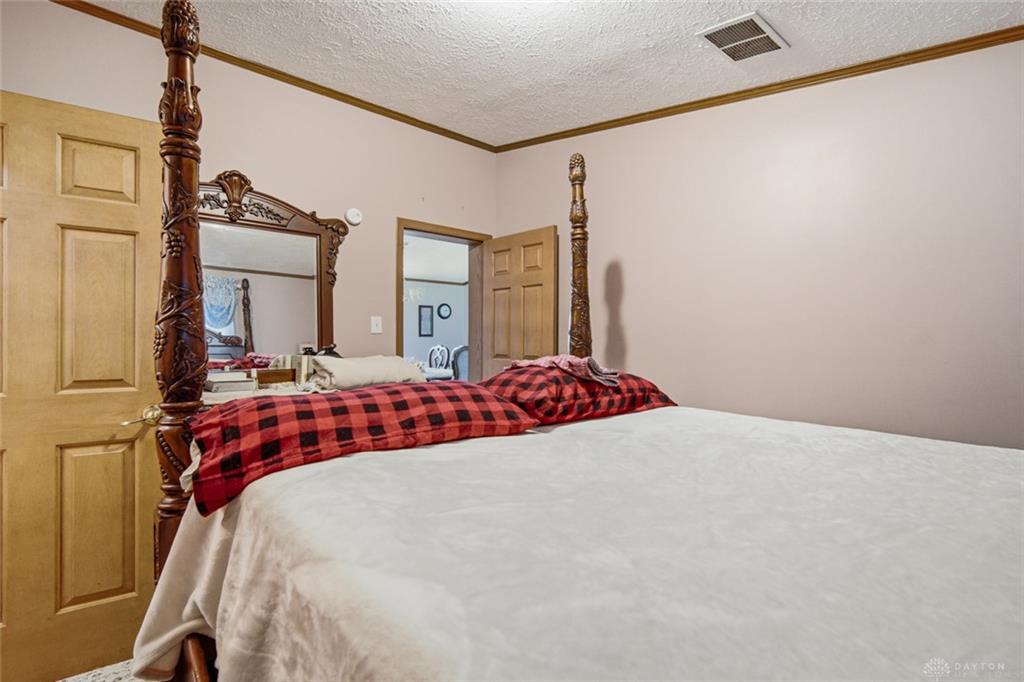 5280 Alert New London Property Photo 40
