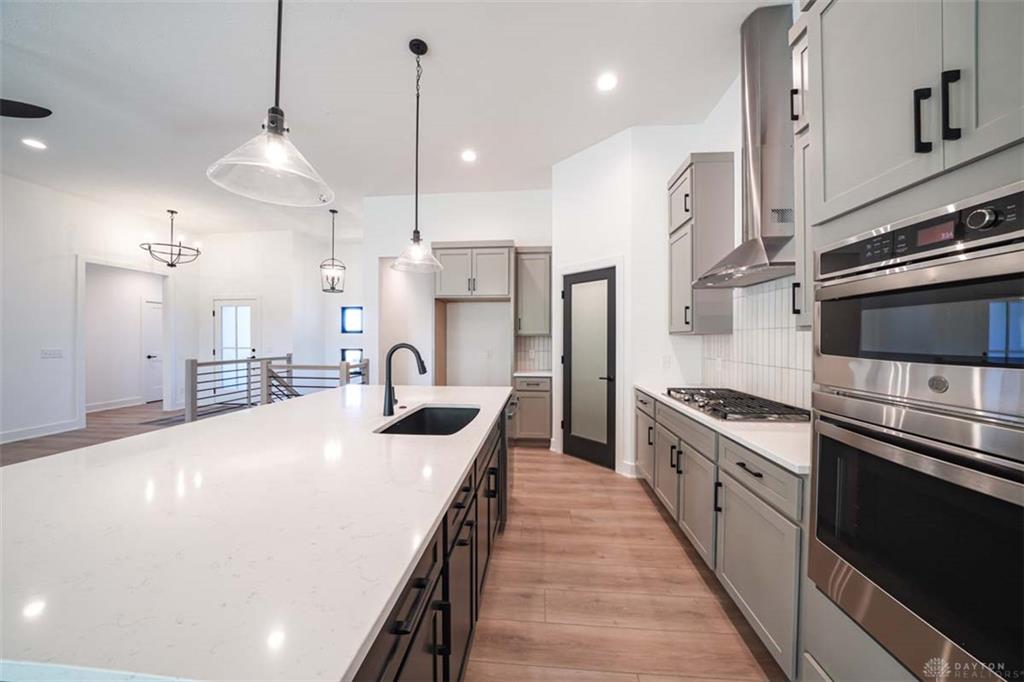 9155 Remy Property Photo 11