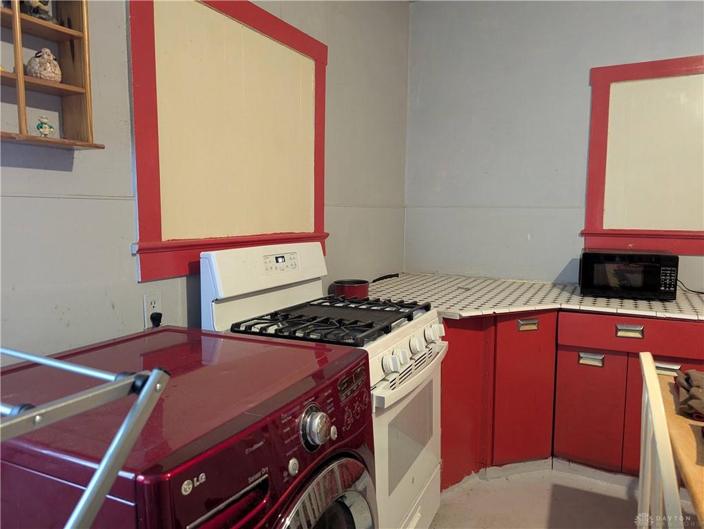 505 Scott Property Photo 3