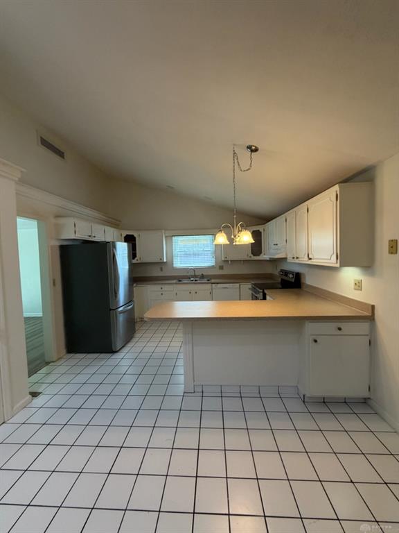 566 Cherry Hill Property Photo 7