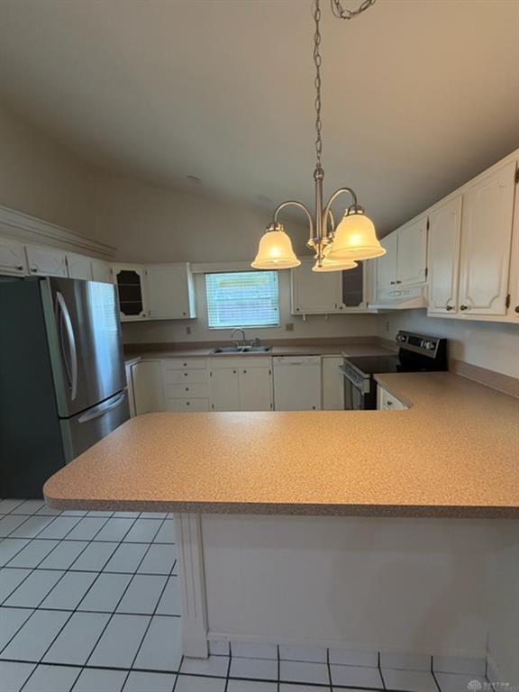 566 Cherry Hill Property Photo 9