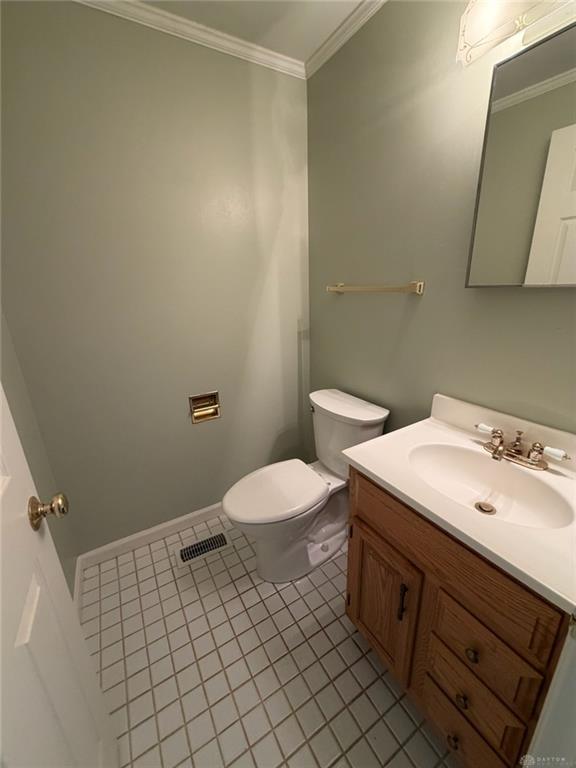 566 Cherry Hill Property Photo 11