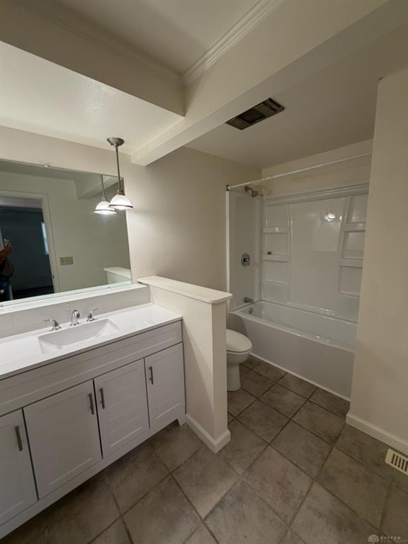 566 Cherry Hill Property Photo 13
