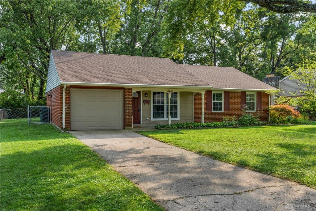 4401 Hillcrest Property Photo 1
