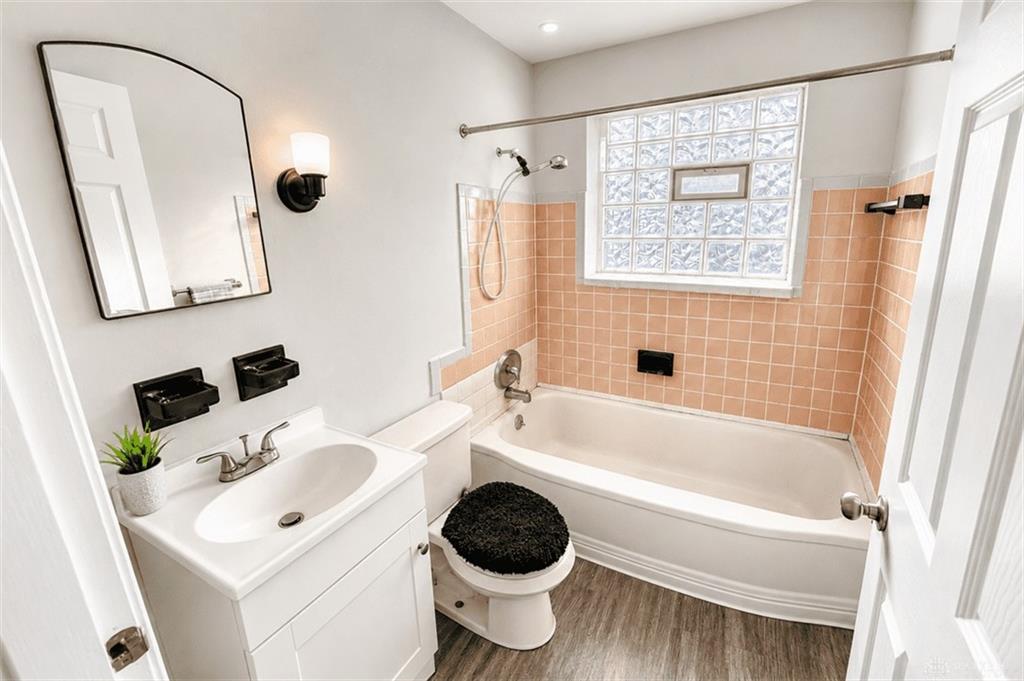 3841 Carroll Property Photo 8
