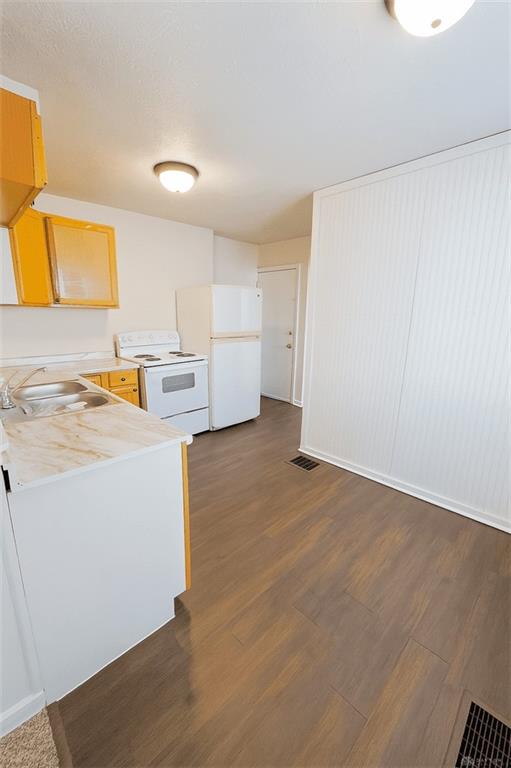 3841 Carroll Property Photo 9