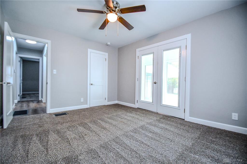 4227 Oakridge Property Photo 17