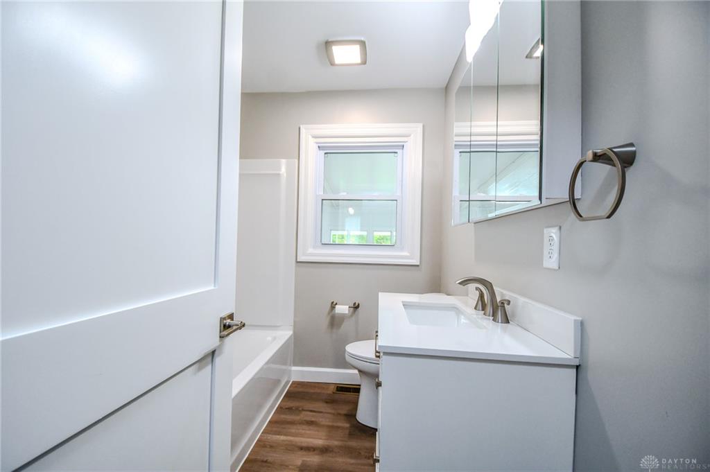 4227 Oakridge Property Photo 18