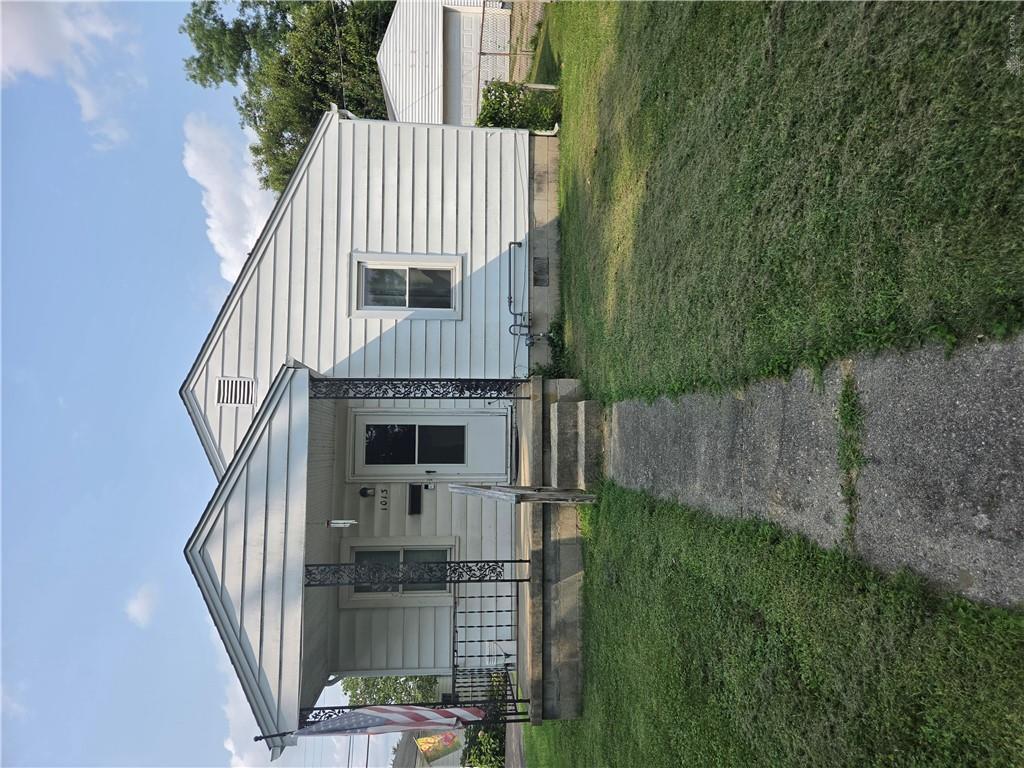 1013 Ansel Property Photo 1