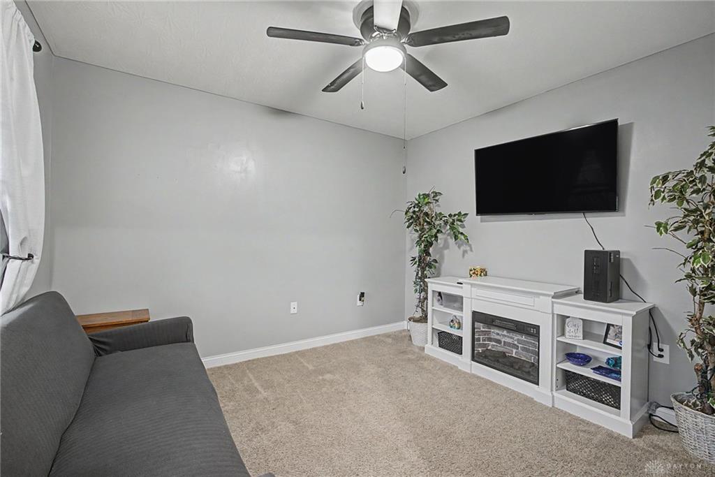 127 Pebble Stone Property Photo 8