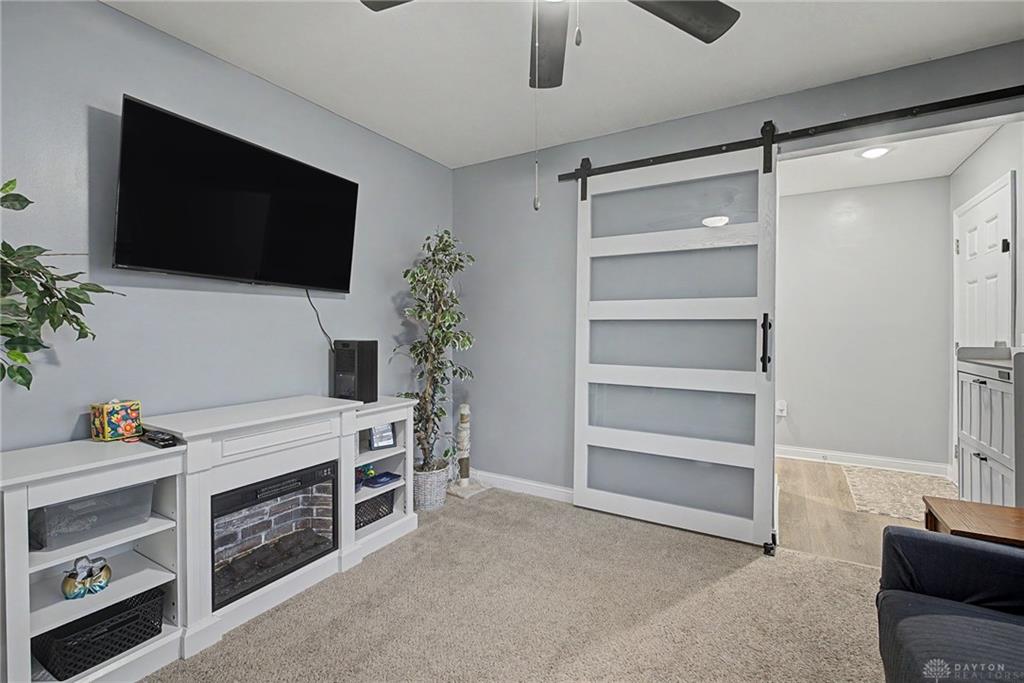 127 Pebble Stone Property Photo 9