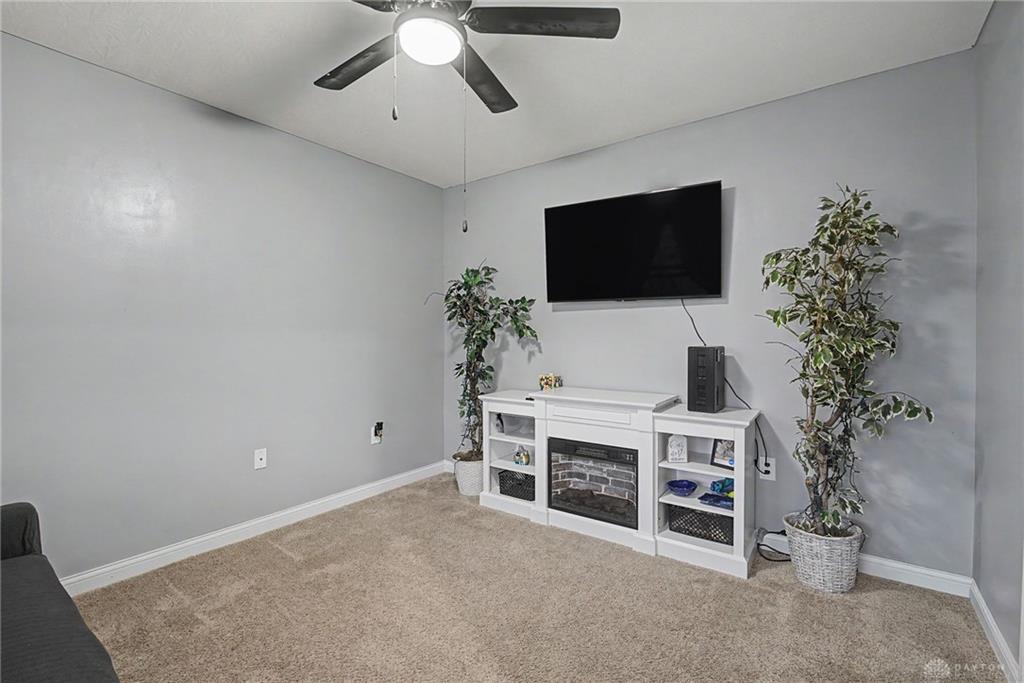 127 Pebble Stone Property Photo 11