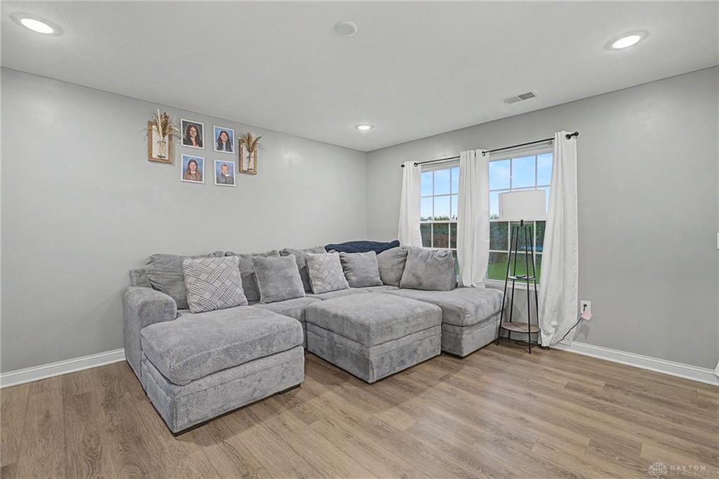 127 Pebble Stone Property Photo 13