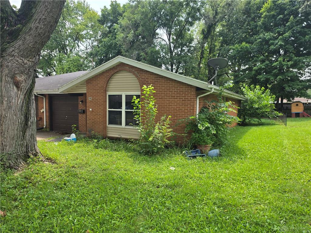 495 Lyle Property Photo 2