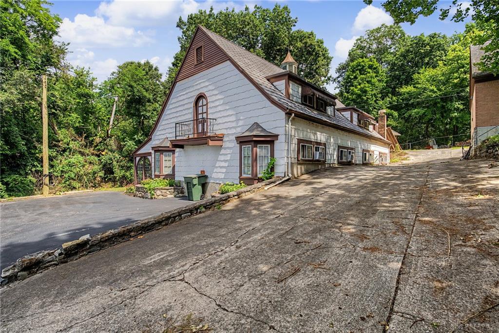 3504 Deweese Property Photo 4