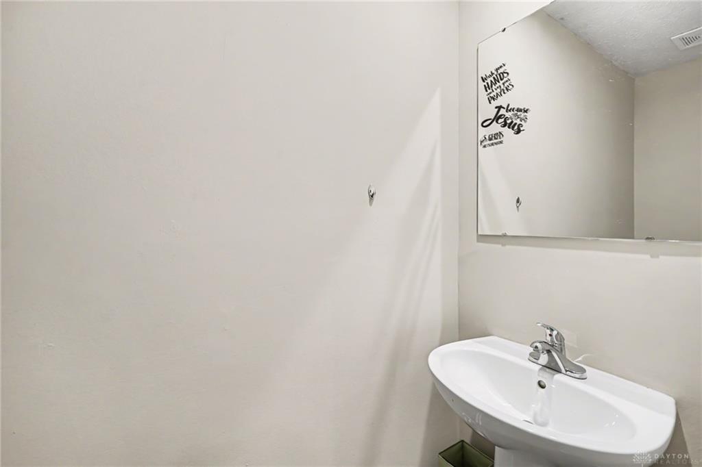 5737 Alpine Heights Property Photo 10