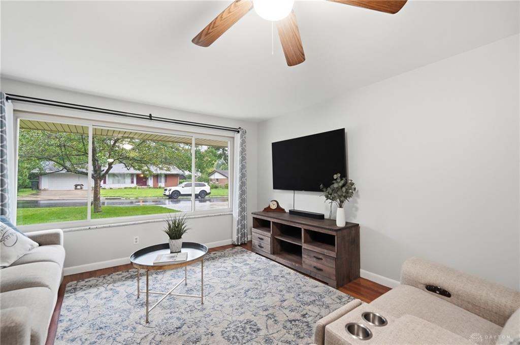 4408 Fernbrook Property Photo 8