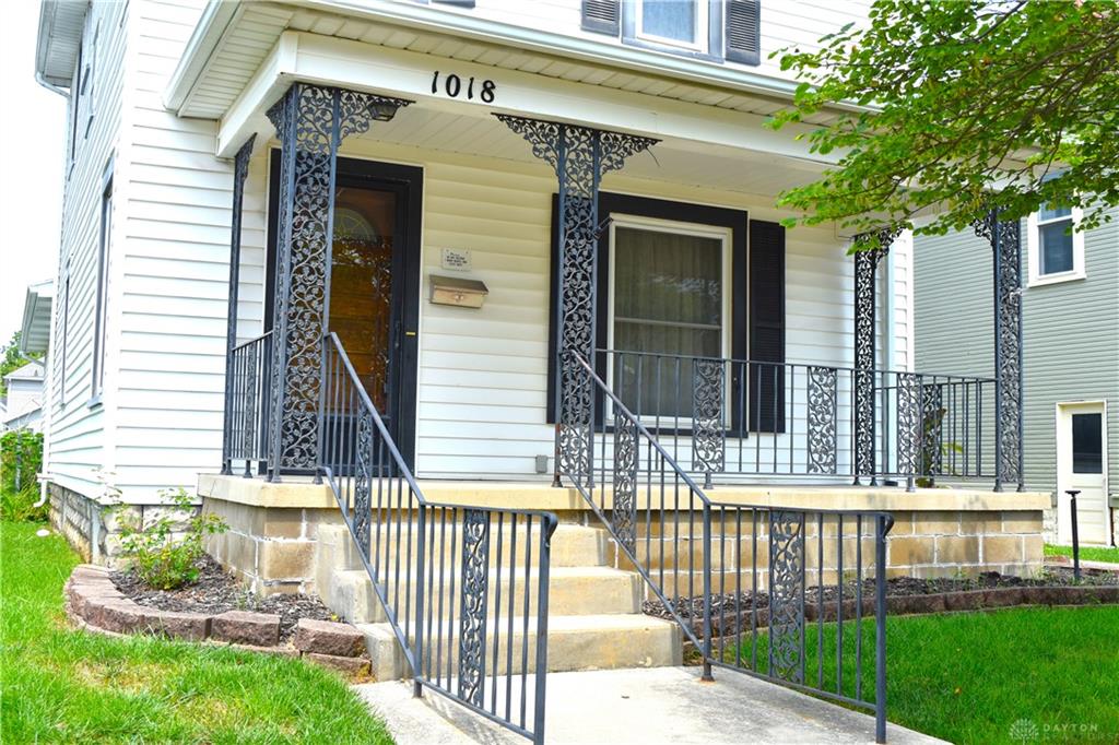 1018 W North Property Photo 3