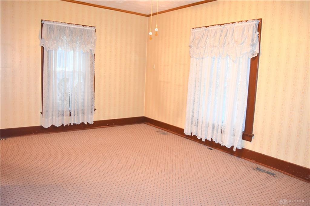 1018 W North Property Photo 7
