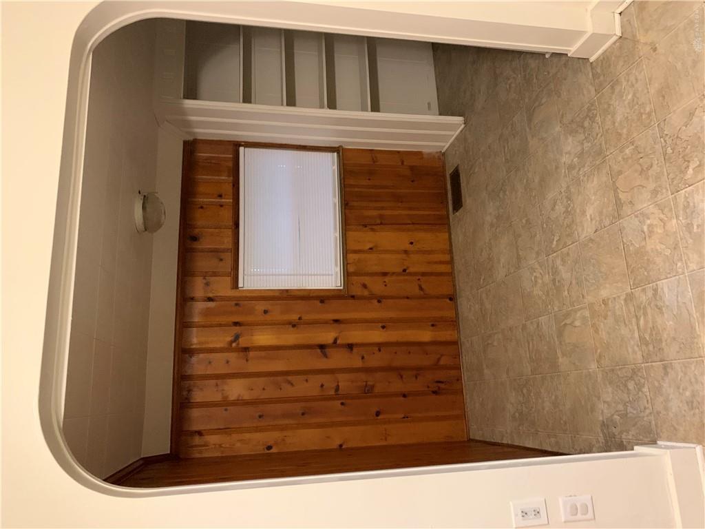 1107 Highland Property Photo 10