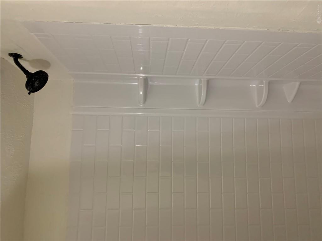 1107 Highland Property Photo 17