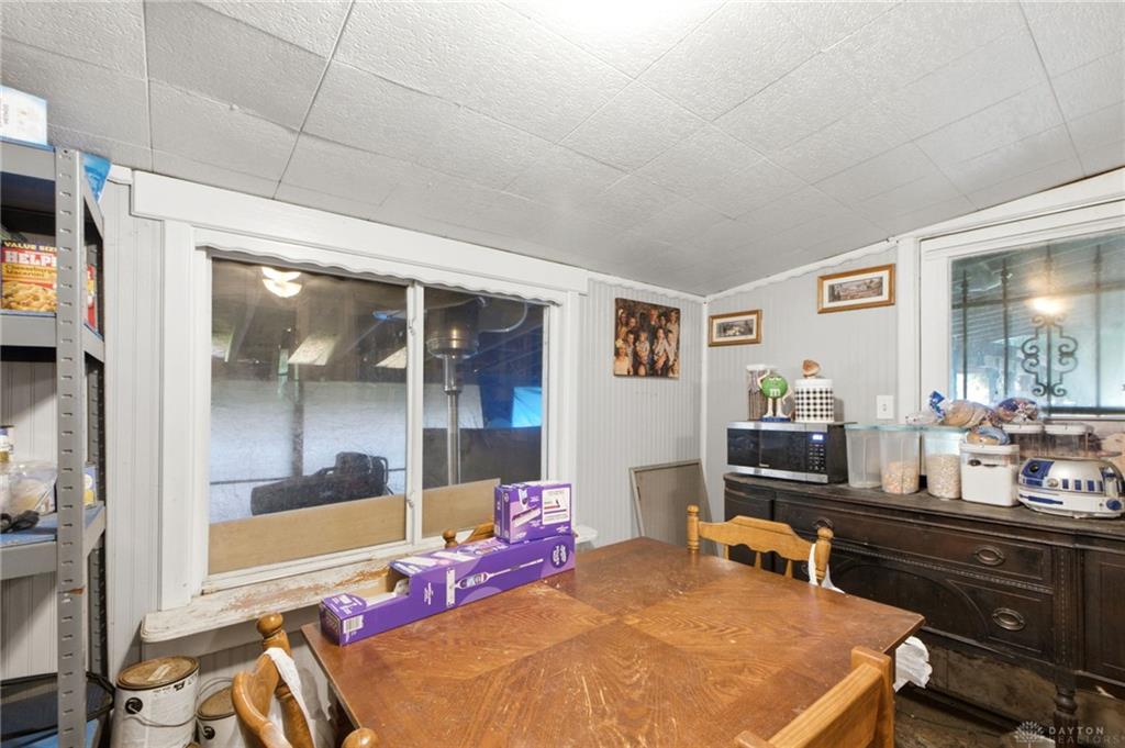 1914 Winona Property Photo 5