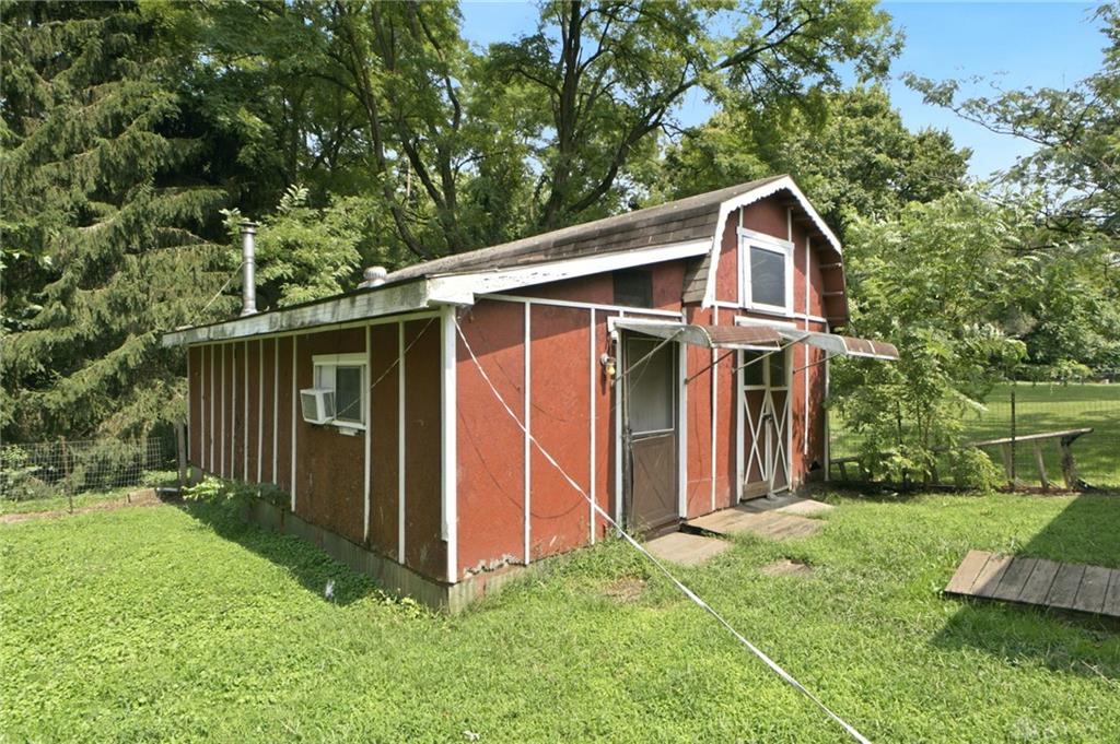 1914 Winona Property Photo 8