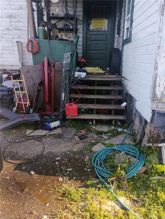 148 Pleasant Property Photo 17