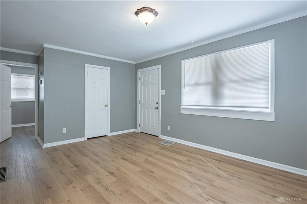 719 Cosler Property Photo 3