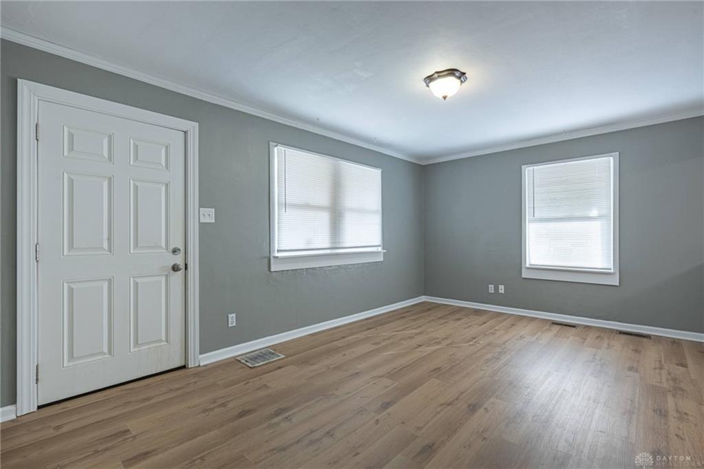 719 Cosler Property Photo 4