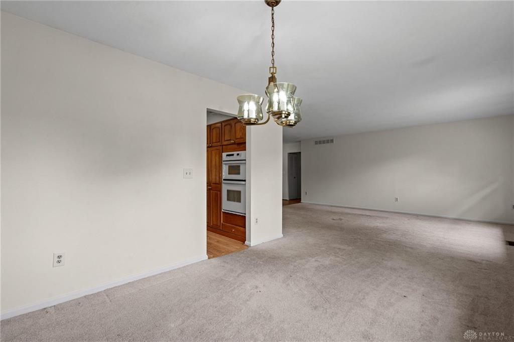 6560 Semley Property Photo 6