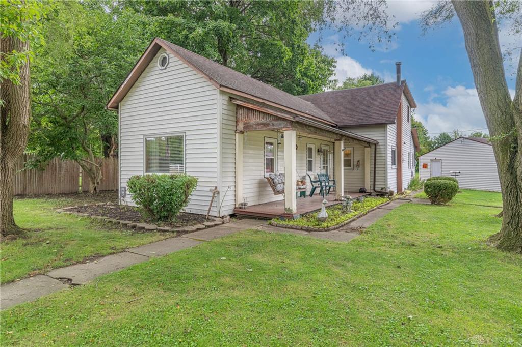 7570 Troy Property Photo 2