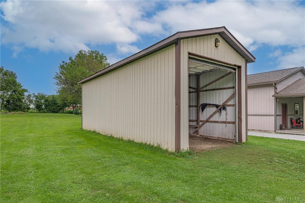 7570 Troy Property Photo 43