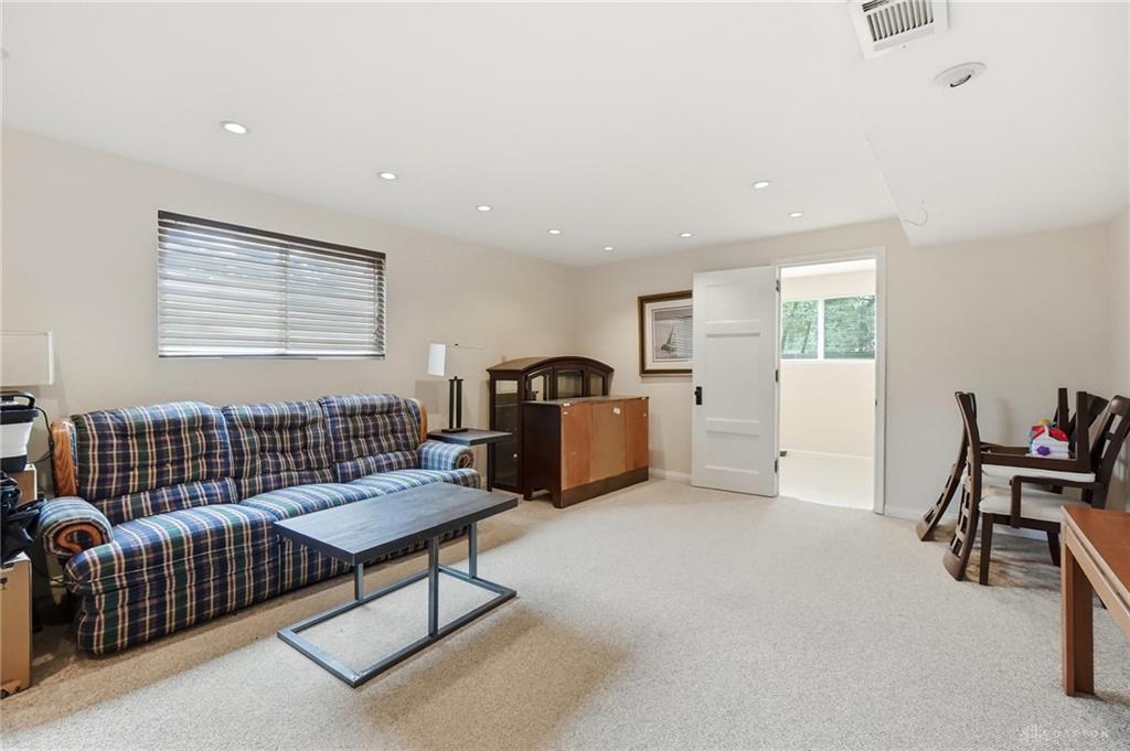 8919 Deep Forest Property Photo 42
