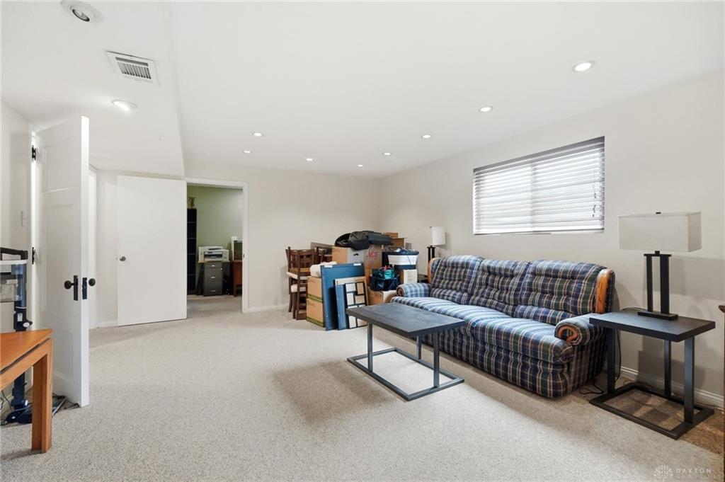 8919 Deep Forest Property Photo 43