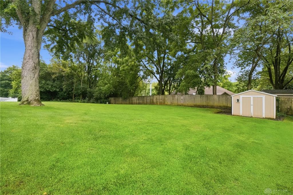 8919 Deep Forest Property Photo 57