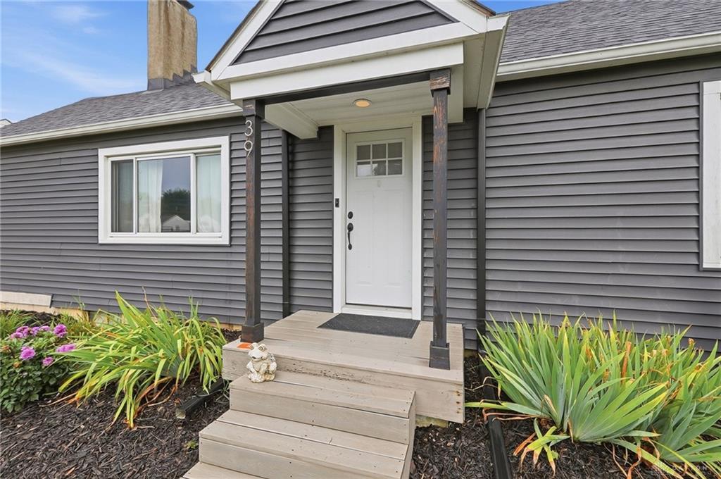 39 Oaksmere Property Photo 2