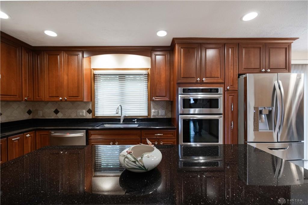 3131 Imperial Property Photo 16