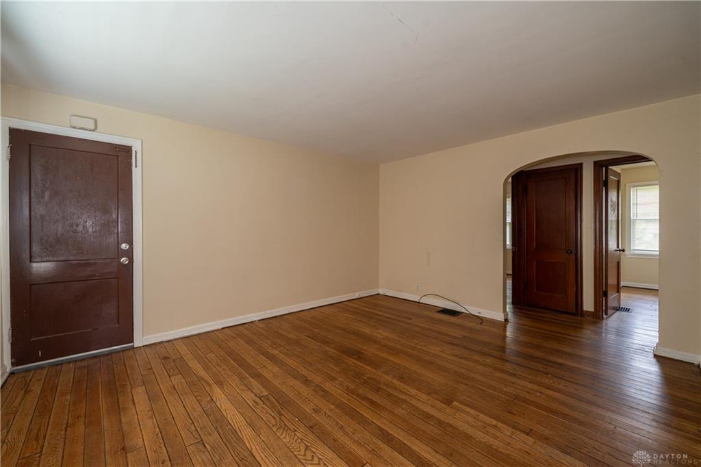 345 E Bruce Property Photo 3
