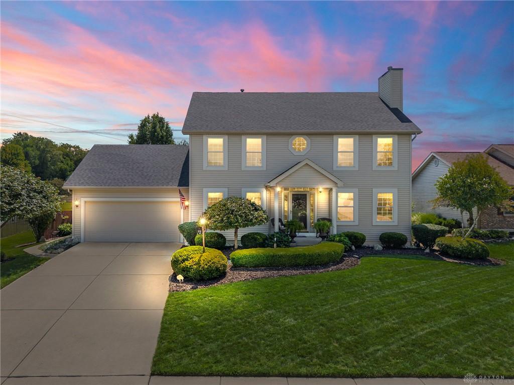 2560 Renwick