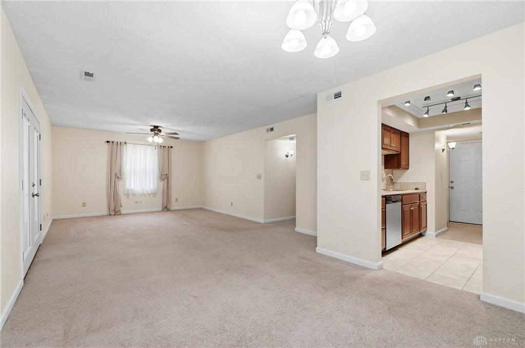 1334 Black Forest B Property Photo 10